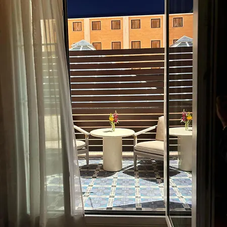 Only You Hotel Sevilla Exterior photo